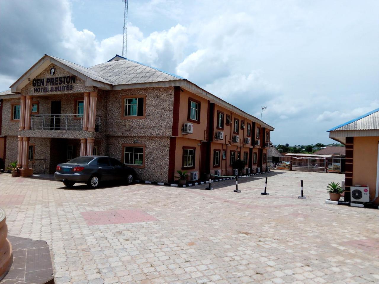 Gen-Preston Hotel And Suites Papalanto Exterior photo